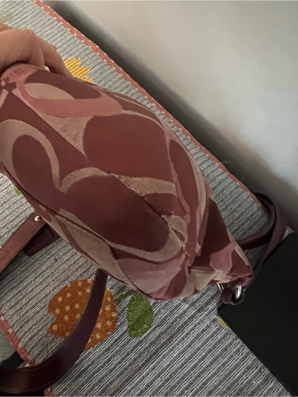COACH Penelope Optic signature Hippie 2011 Plum Shoulder/Crossbody Bag - Picture 9 of 11